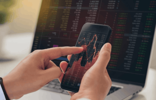 Drawdown in trading refers to the decline in a trading account's value from a previous peak to a subsequent low. - Ultima Markets